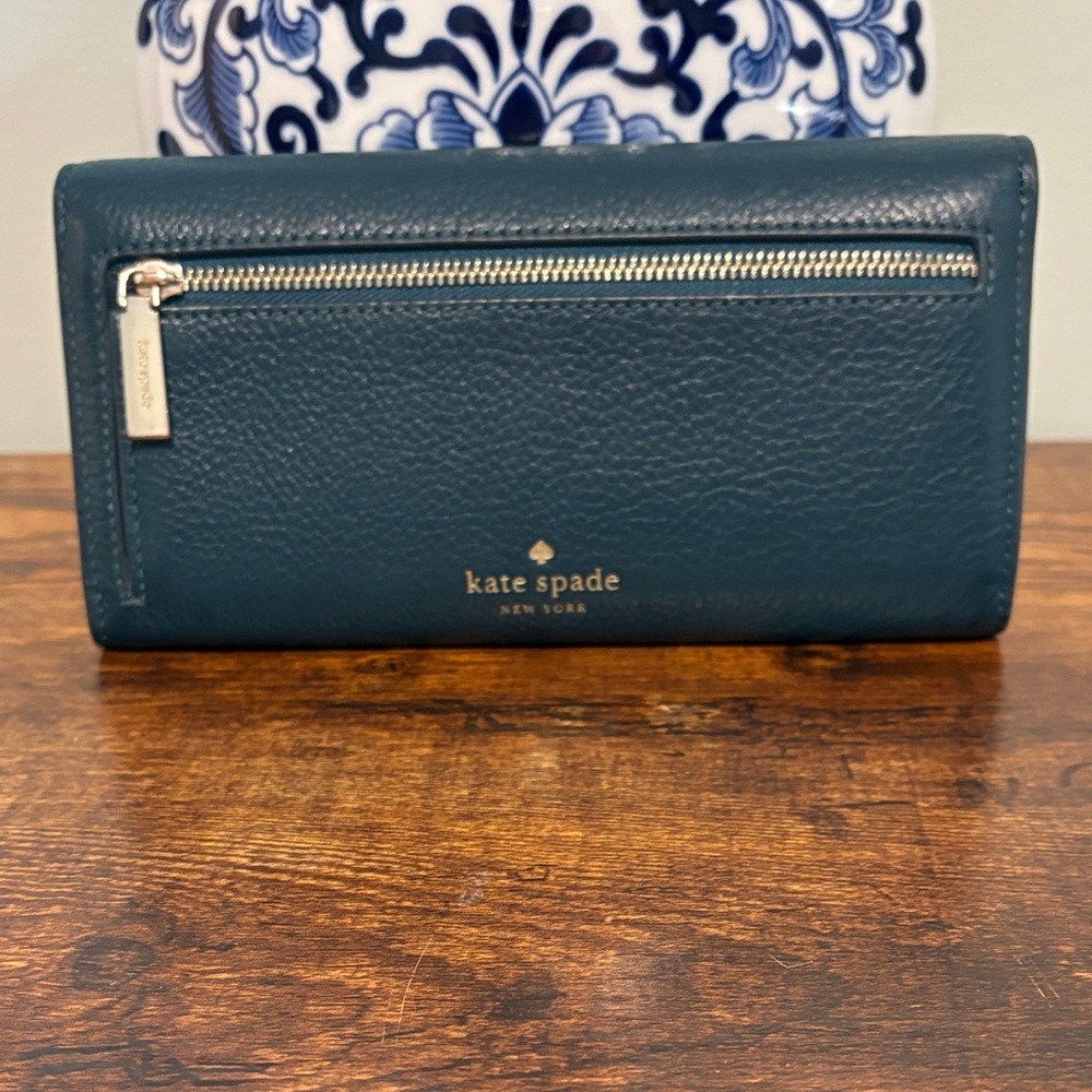 kate spade Marti Green Pebbled Leather Zip Wallet